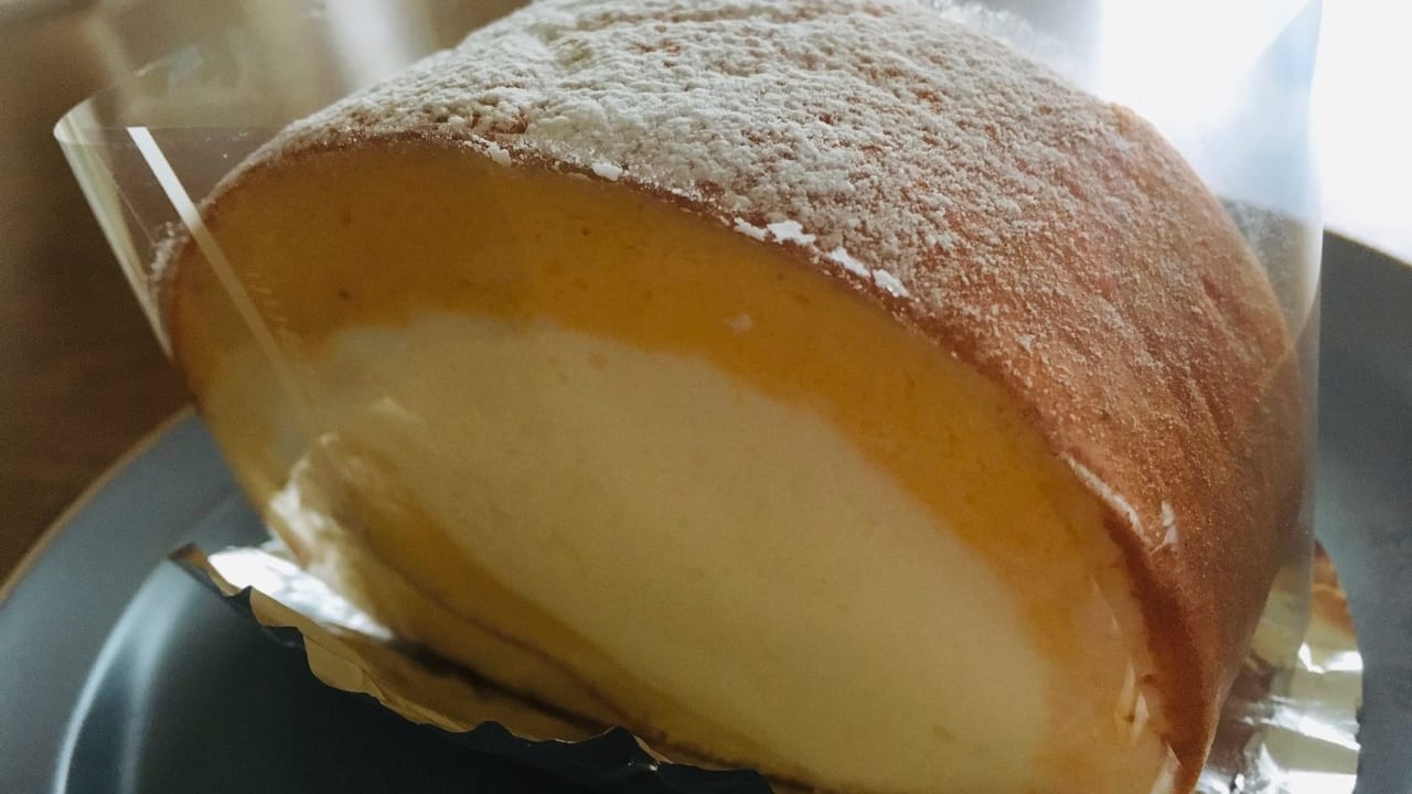 カフェトミヤマのスフレロールケーキ