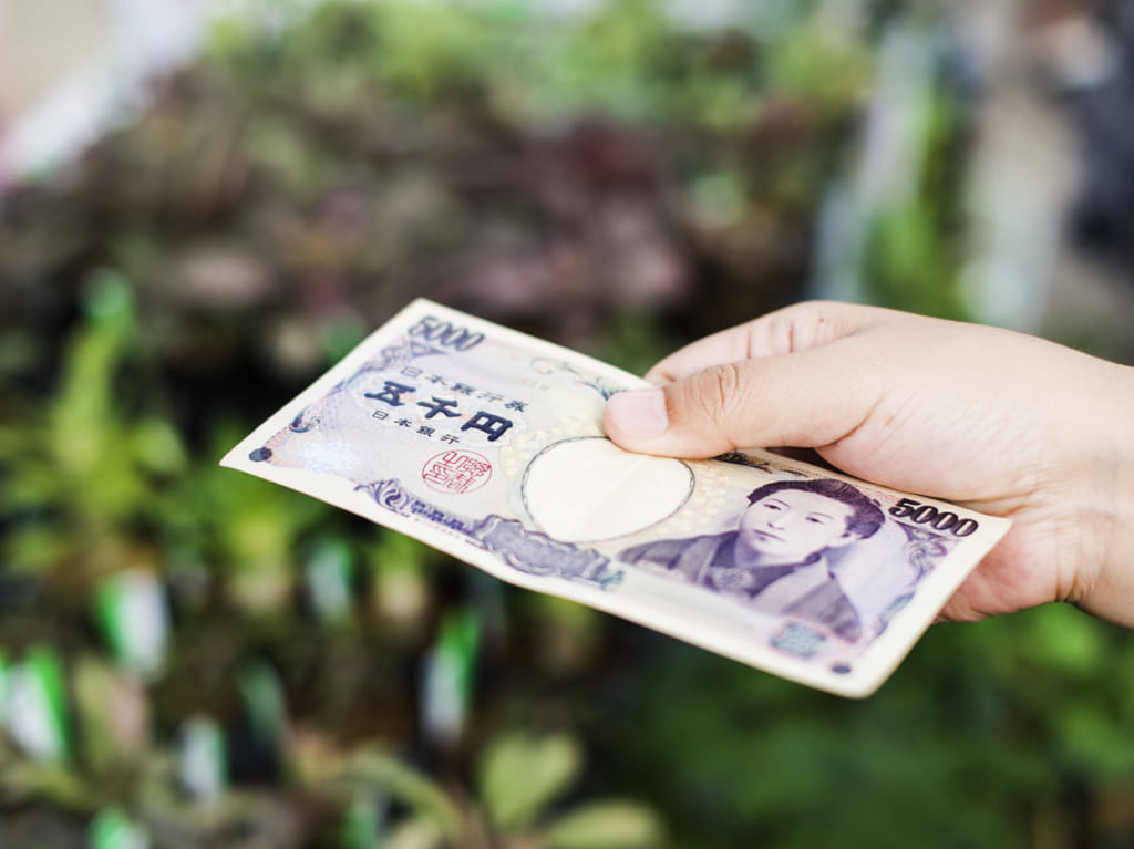 5000円を支払うAC画像