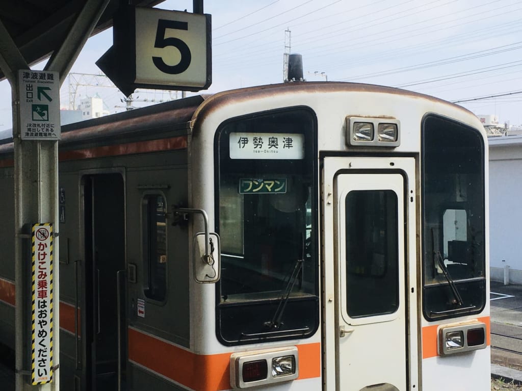 JR名松線、伊勢奥津行き列車