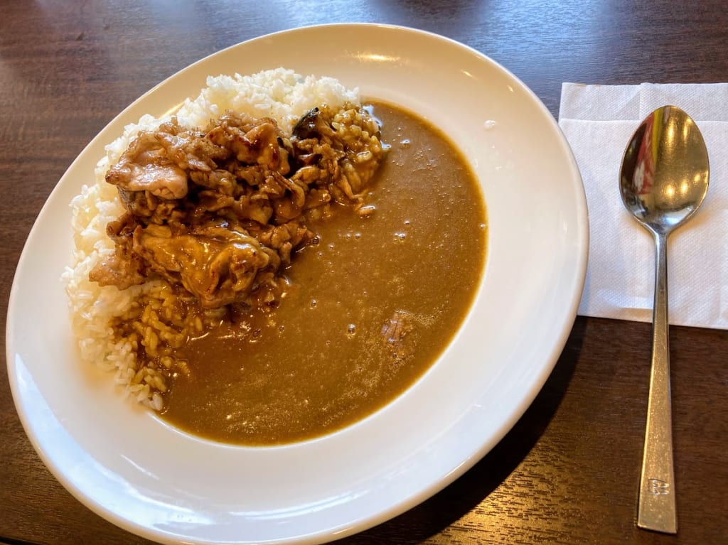 ココイチ焼きしゃぶカレーとスプーン