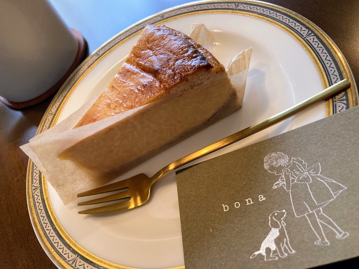 bonaチーズケーキとショップカード
