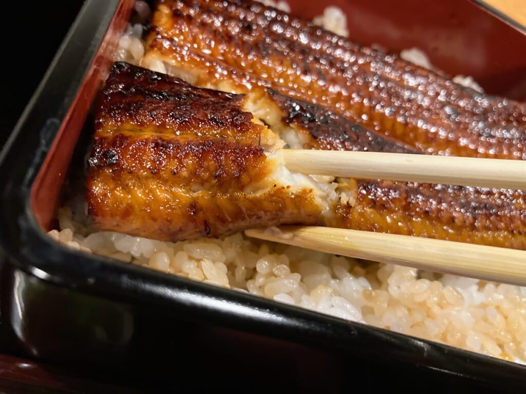 うなぎの成瀬松阪店はし