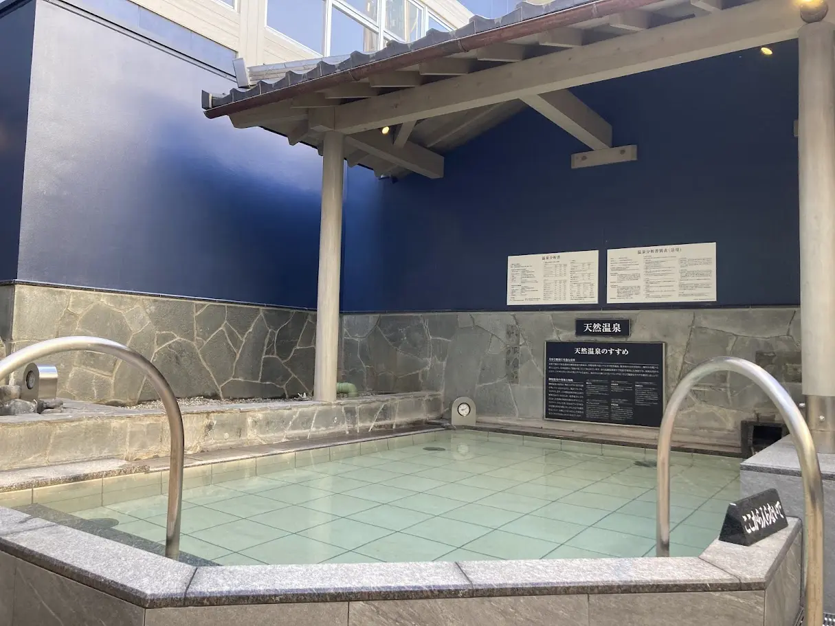 鈴の湯の天然温泉男湯