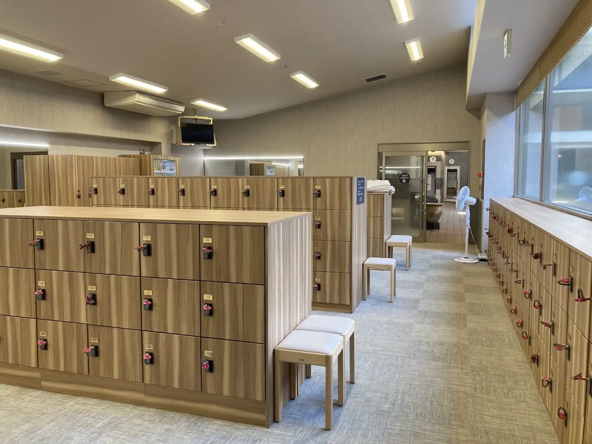 鈴の湯の女湯着替え場所