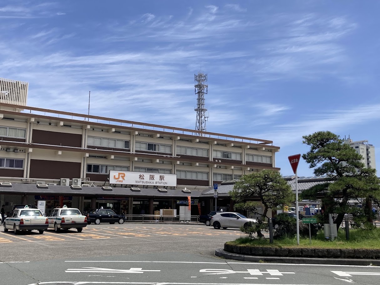 松阪駅前ロータリー