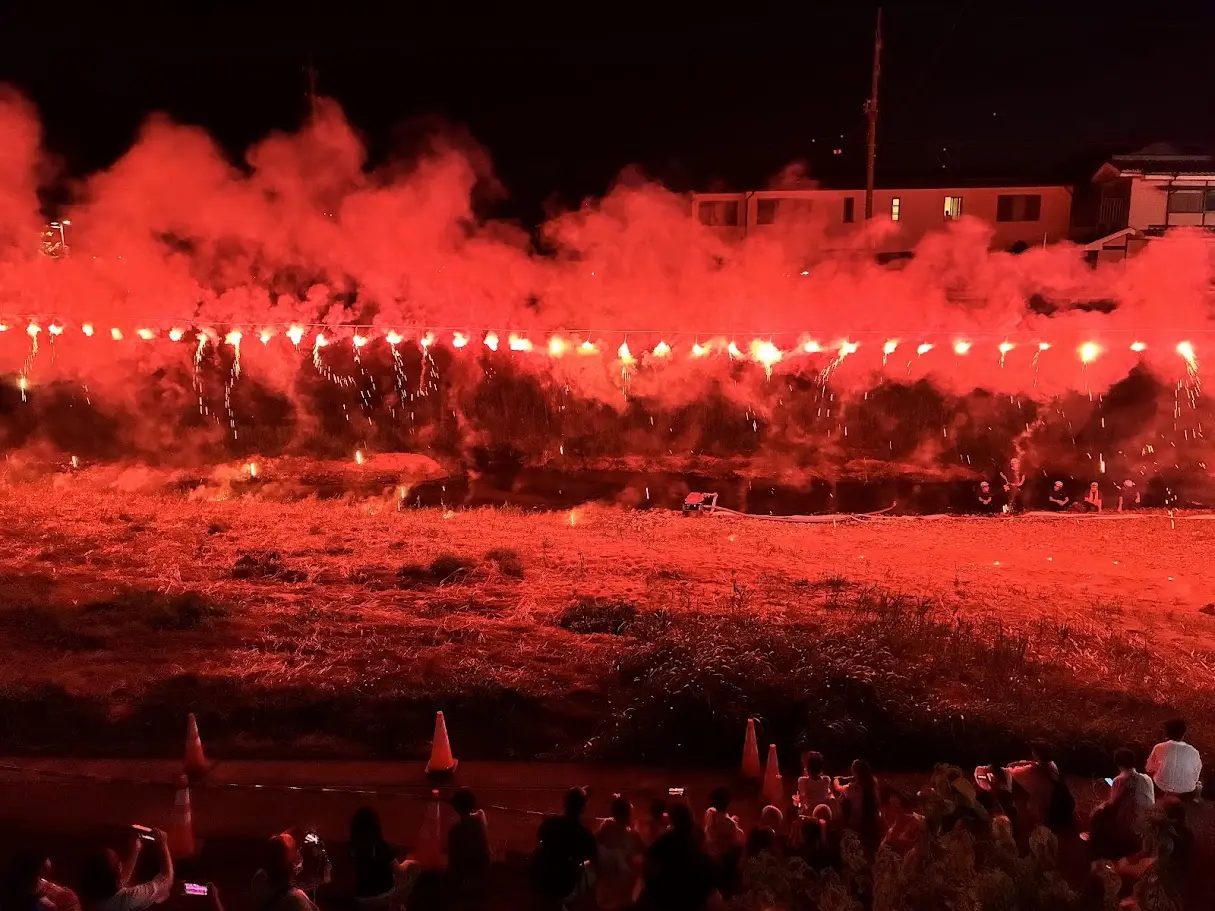 鈴の音市ナイアガラ赤