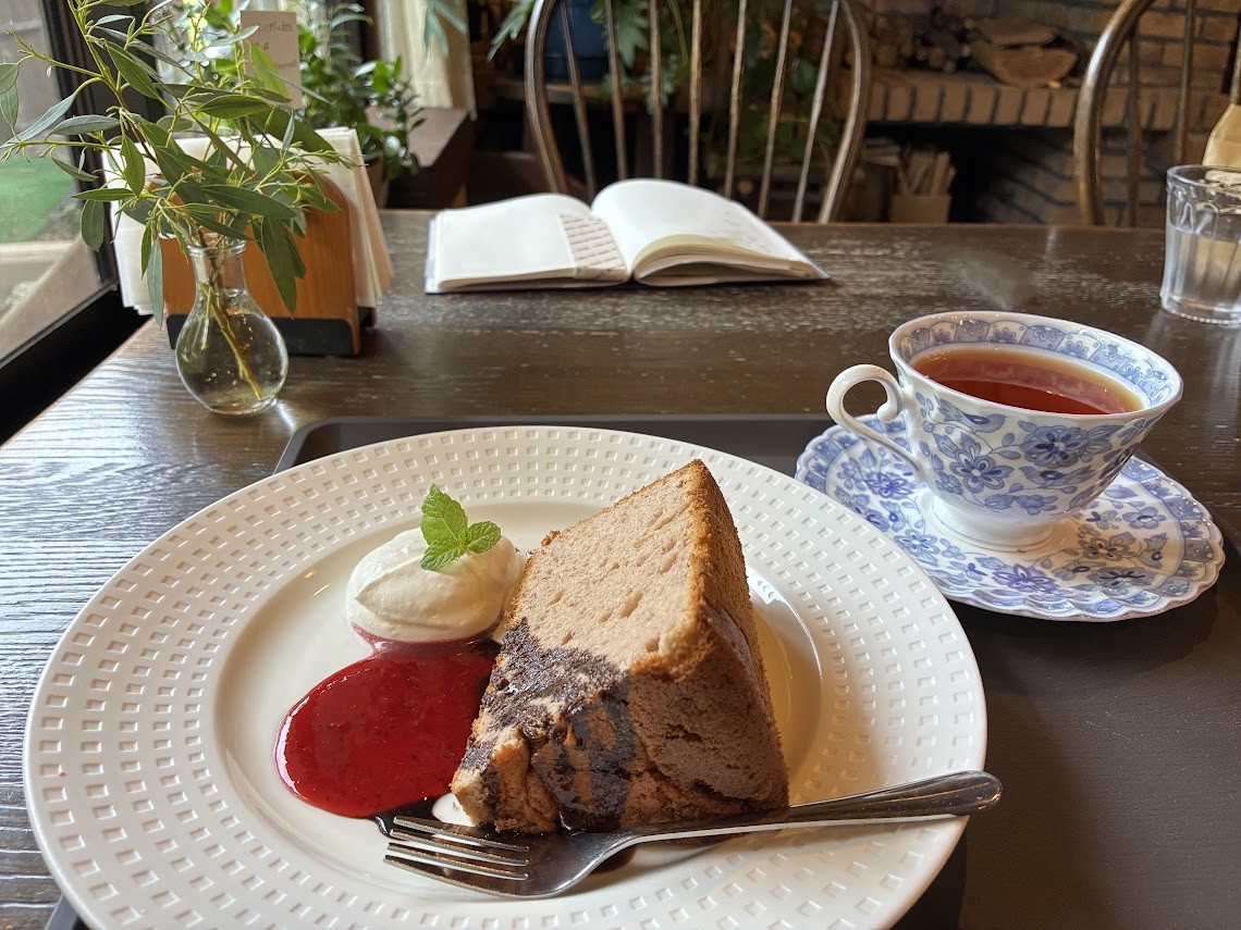 フォレストピアのカフェテーブル