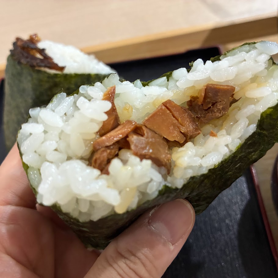 喫茶ナカイのおにぎり