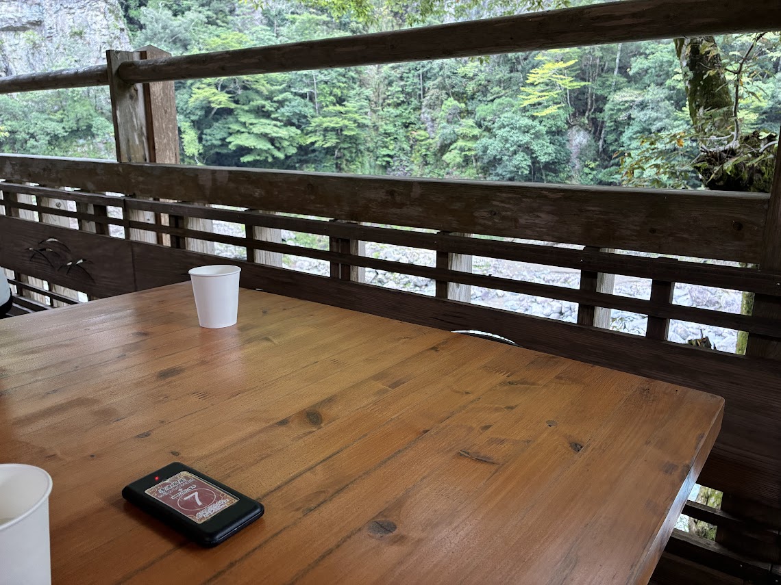 清流茶屋の桟敷席